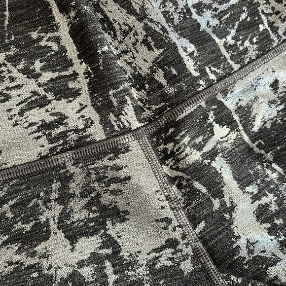 Lululemon legging - Picture 6 of 7